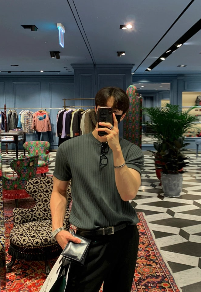 MRCYC High-End Round Neck Thin Striped Short-Sleeved Sweater