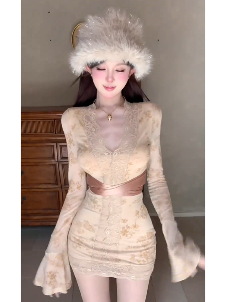 GAOSITONG Chloe Lace Trumpet Sleeve Dress